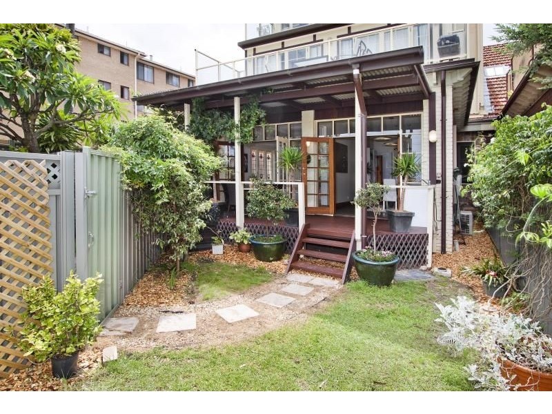 2/260 New Canterbury Road, Lewisham NSW 2049