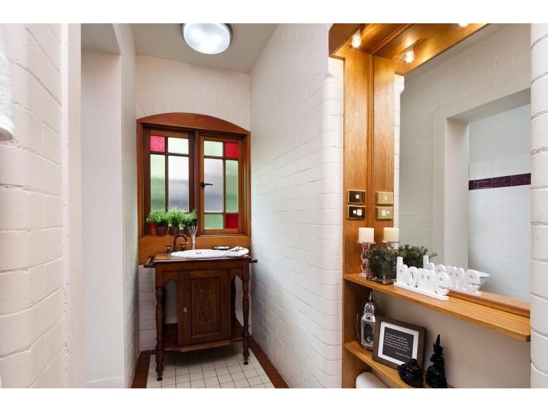 2/260 New Canterbury Road, Lewisham NSW 2049