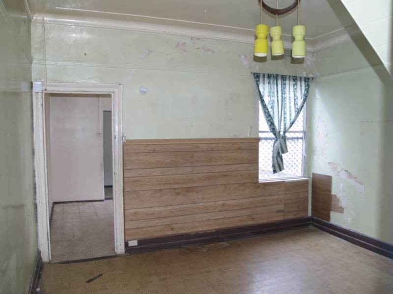 15 ALLANS AVENUE, Petersham NSW 2049