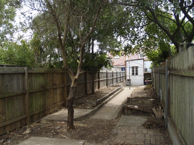 15 ALLANS AVENUE, Petersham NSW 2049