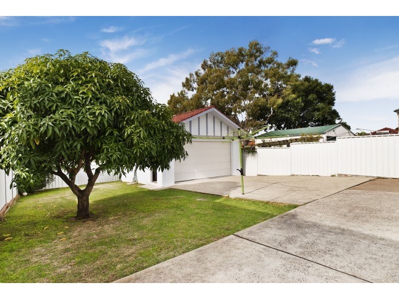 44 Marana Road, Earlwood NSW 2206