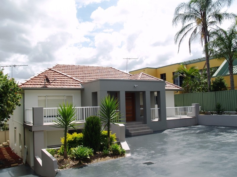 16 REDGUM DRIVE, Lugarno NSW 2210