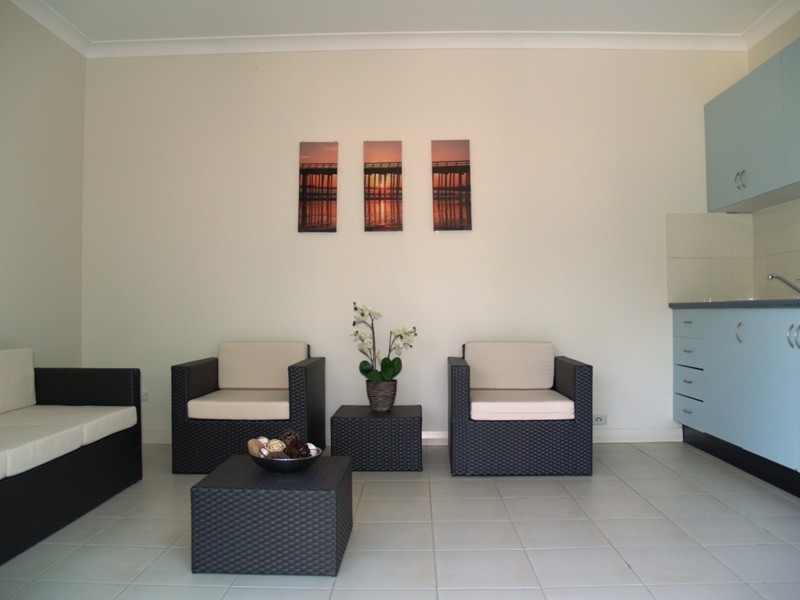 16 REDGUM DRIVE, Lugarno NSW 2210