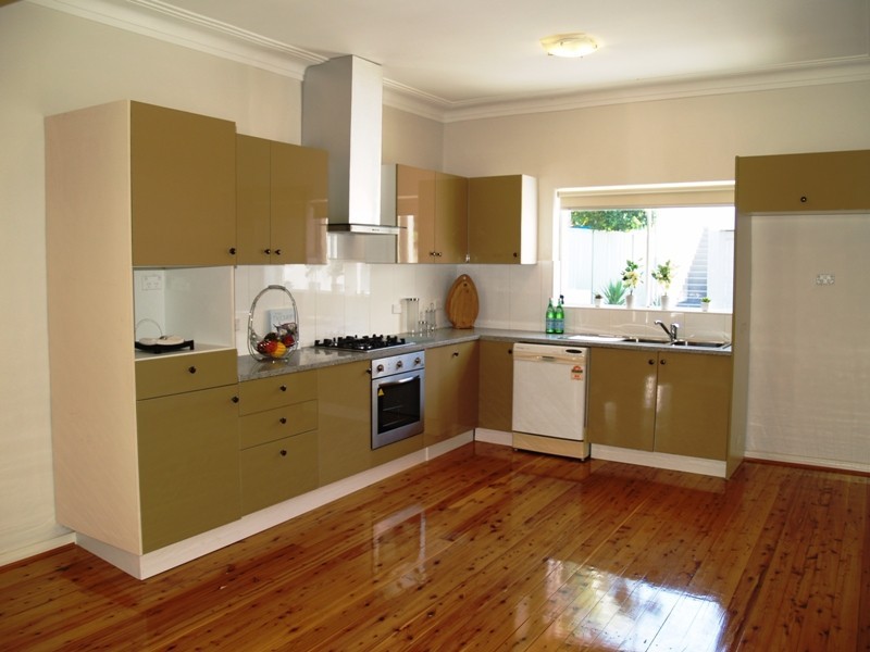 16 REDGUM DRIVE, Lugarno NSW 2210