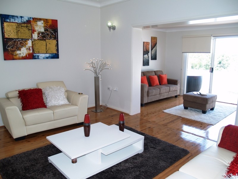 16 REDGUM DRIVE, Lugarno NSW 2210