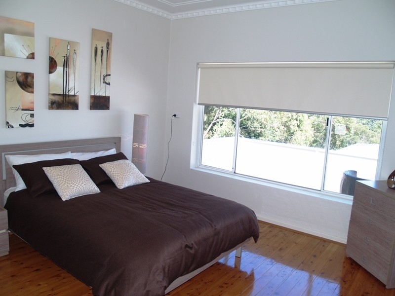 16 REDGUM DRIVE, Lugarno NSW 2210