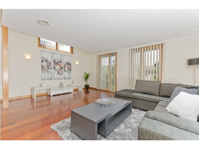 4B Lords Road, Leichhardt NSW 2040