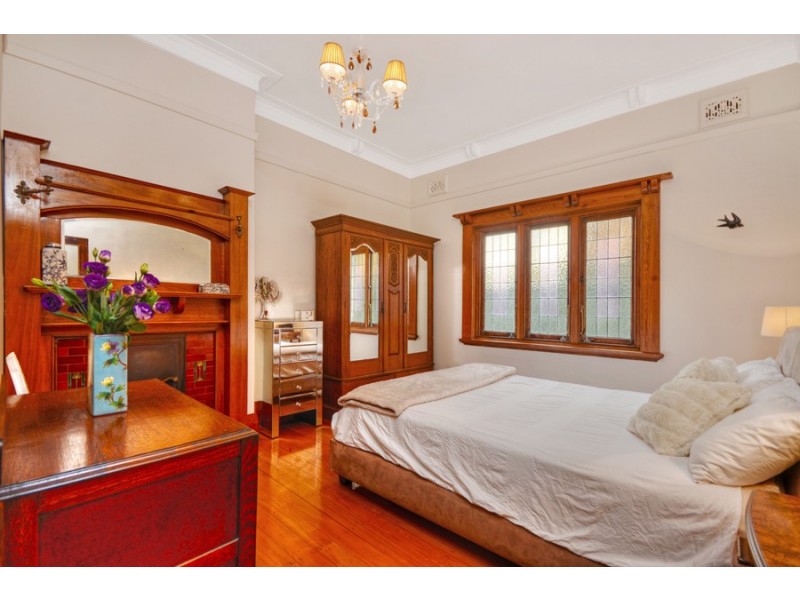 2/260 New Canterbury Road, Lewisham NSW 2049