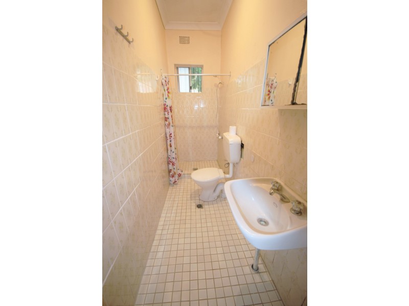 2/24 Sebastopol Street, Enmore NSW 2042