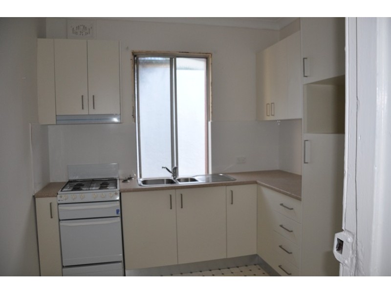 2/16 Perry St, Marrickville NSW 2204