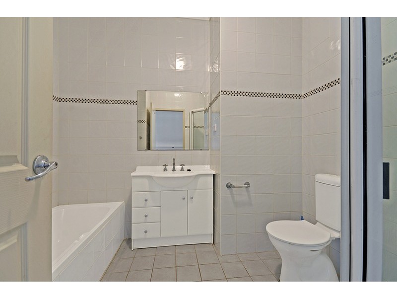 16/140 New Canterbury Road, Petersham NSW 2049