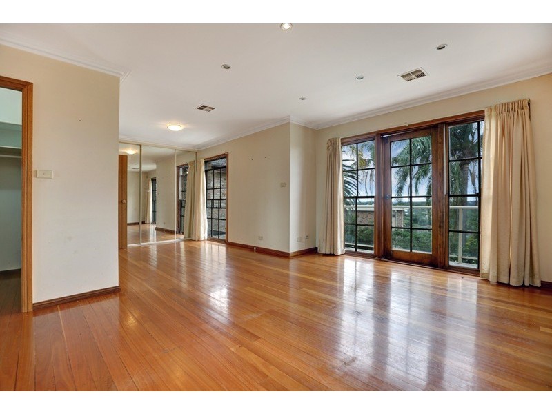 39 Lugarno Parade, Lugarno NSW 2210