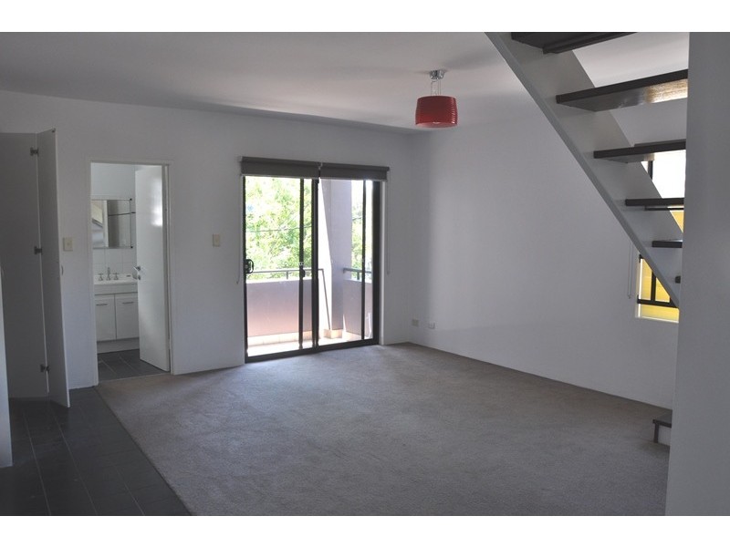 12/128 Cathedral Street, Woolloomooloo NSW 2011