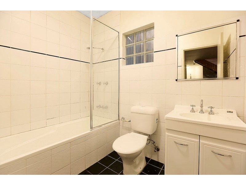 12/128 Cathedral Street, Woolloomooloo NSW 2011