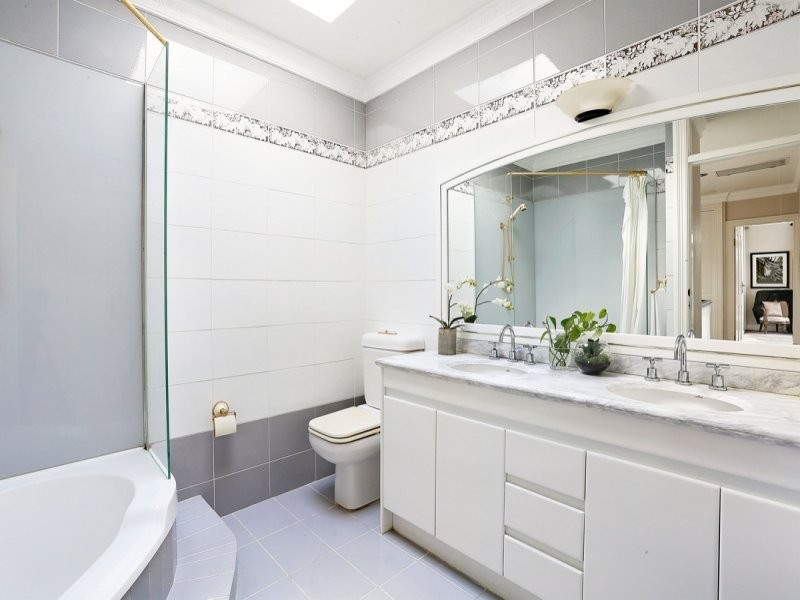 8 George Street, Hunters Hill NSW 2110