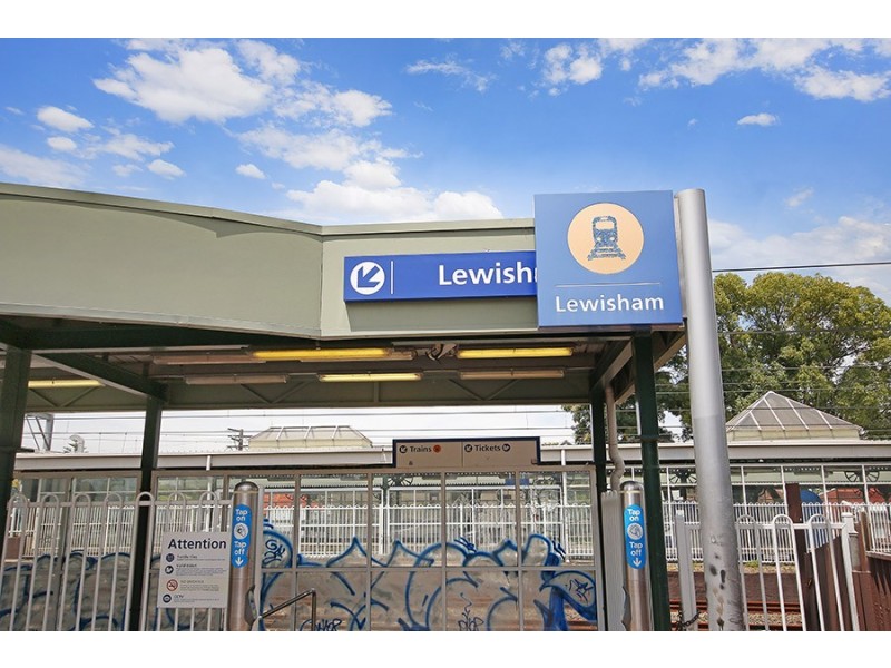 2 Thomas Street, Lewisham NSW 2049