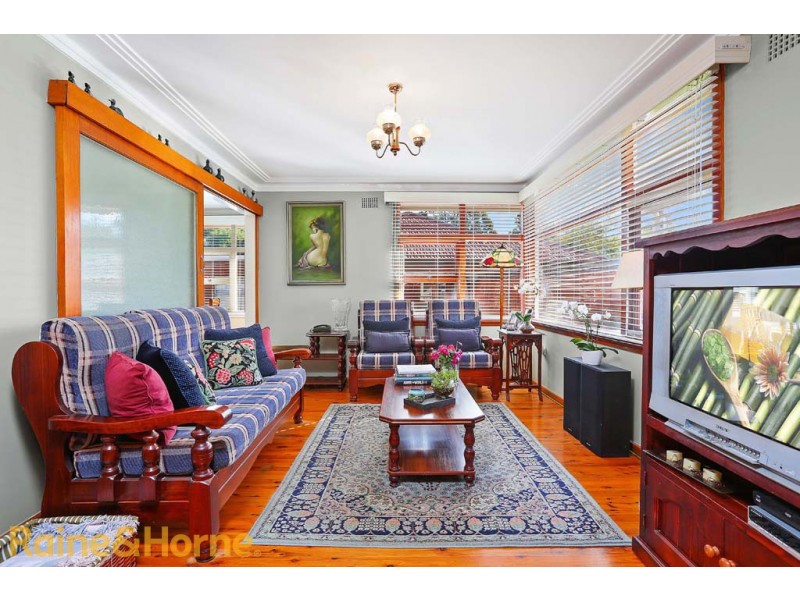 6 Kathleen Parade, Picnic Point NSW 2213