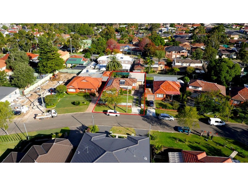 6 Kathleen Parade, Picnic Point NSW 2213