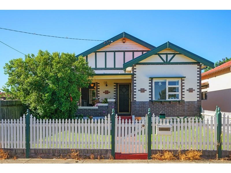 2 Glenore Road, Canterbury NSW 2193