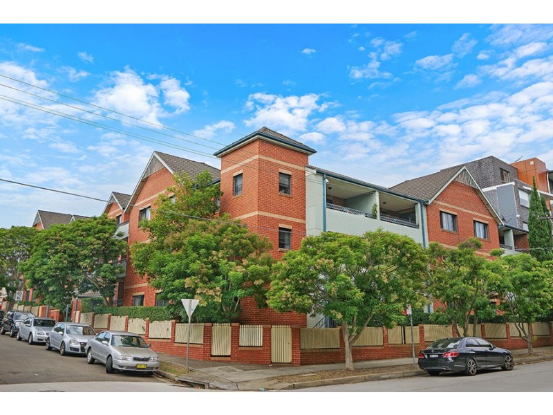 18/16 Sadlier Crescent, Petersham NSW 2049