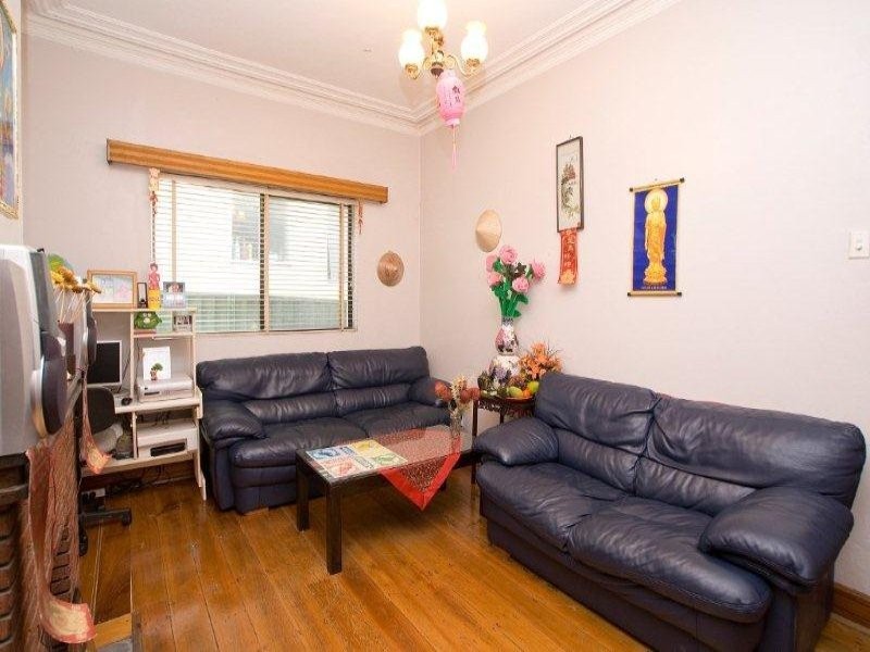 6 Fernbank Street, Marrickville NSW 2204