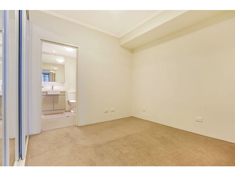 8/29-35 Cowper Street, Marrickville NSW 2204