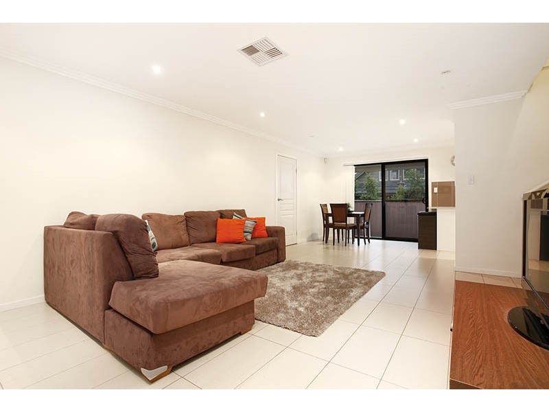 3/77 Canberra Street, Oxley Park NSW 2760
