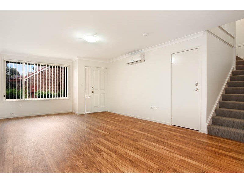 2/81-85 Donohue Street, Kings Park NSW 2148