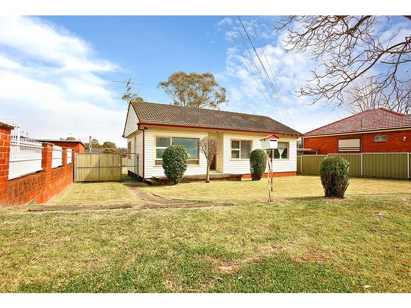 6 Kirkman Road, Blacktown NSW 2148