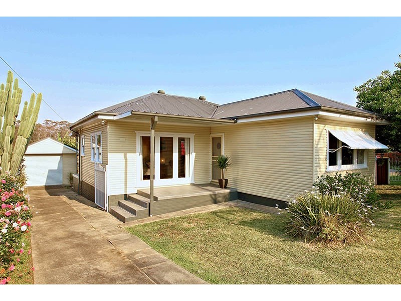 19 Blue Hills Crescent, Blacktown NSW 2148