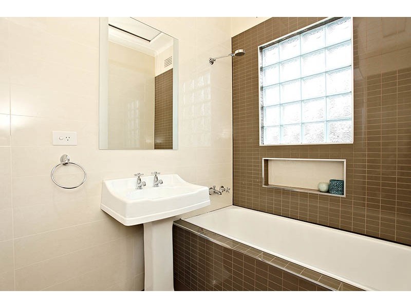 19 Blue Hills Crescent, Blacktown NSW 2148