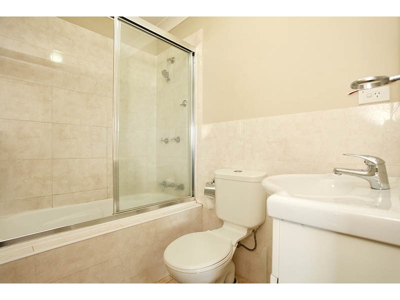 15/2 Chester Street, Blacktown NSW 2148