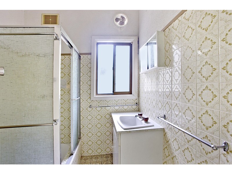 33 Sparkle Avenue, Blacktown NSW 2148