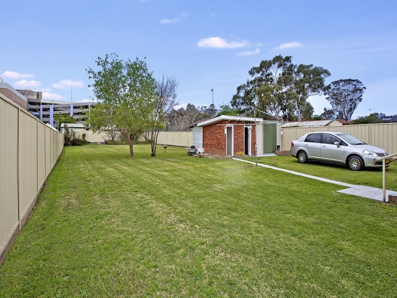 8 Carinya Street, Blacktown NSW 2148