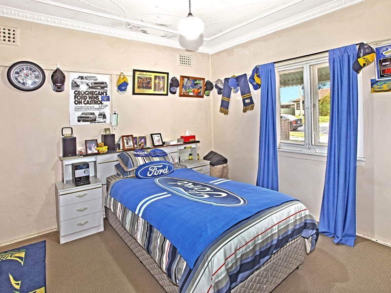 8 Carinya Street, Blacktown NSW 2148