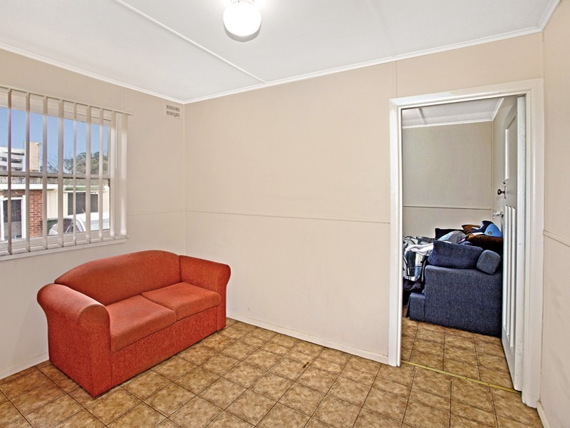 8 Carinya Street, Blacktown NSW 2148