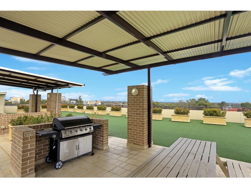 6/2 Fifth Avenue, Blacktown NSW 2148