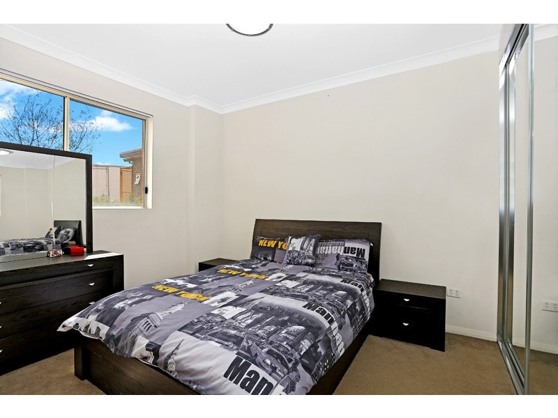 6/2 Fifth Avenue, Blacktown NSW 2148