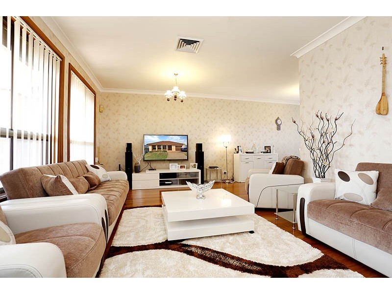 17 Blue Hills Cresent, Blacktown NSW 2148