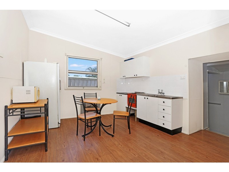 16 Charles Street, Blacktown NSW 2148