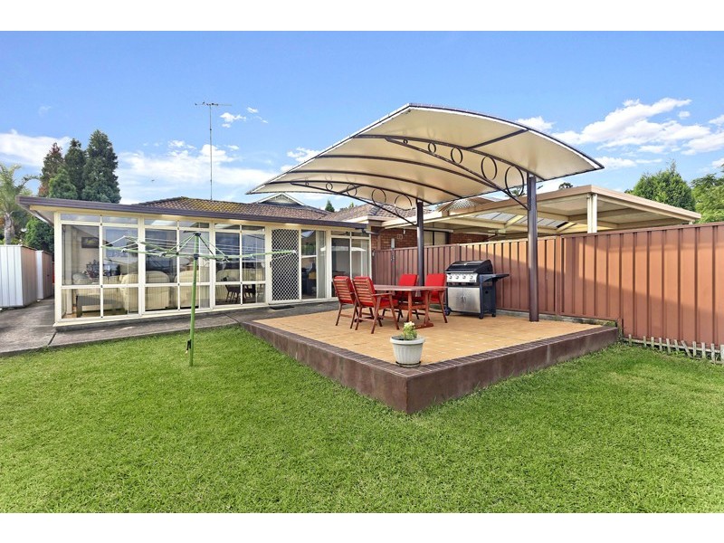 6 Defries Place, Doonside NSW 2767