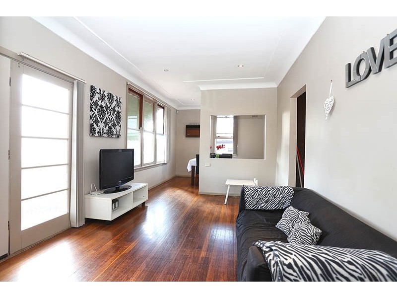 35 Venn Avenue, Lalor Park NSW 2147