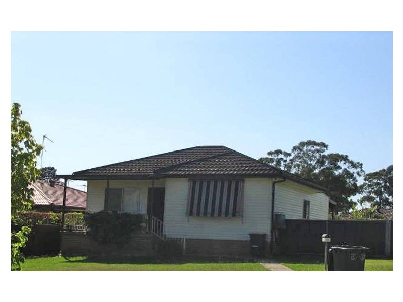 13 Rignold Street, Doonside NSW 2767