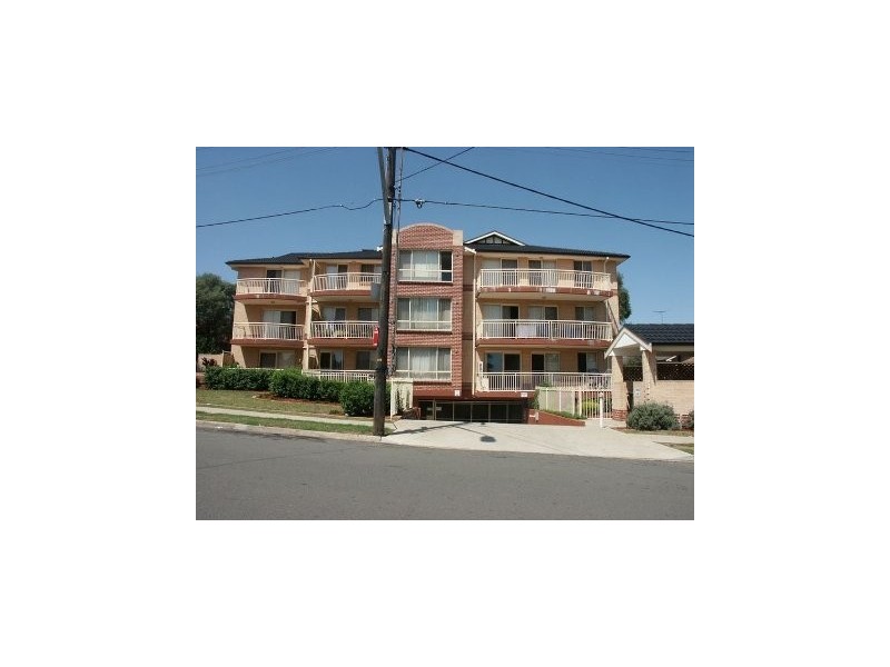 28/8-10 Fifth Avenue, Blacktown NSW 2148