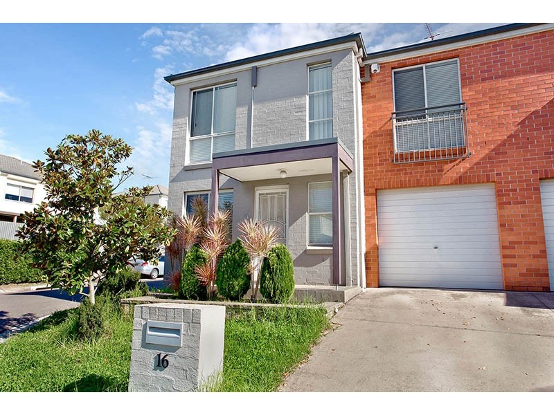 16 Dianella Circuit, Woodcroft NSW 2767