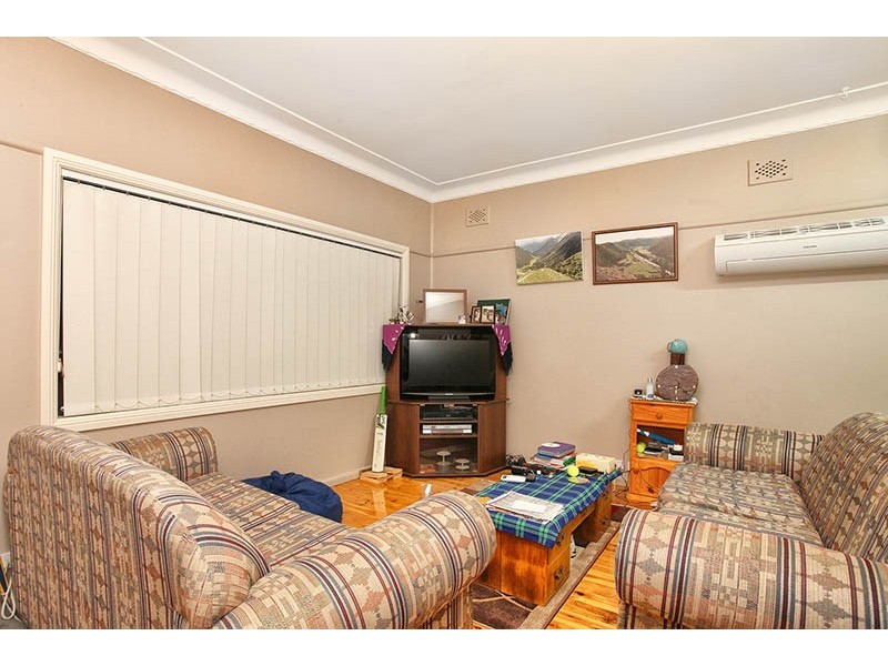 35 Derwent Parade, Blacktown NSW 2148