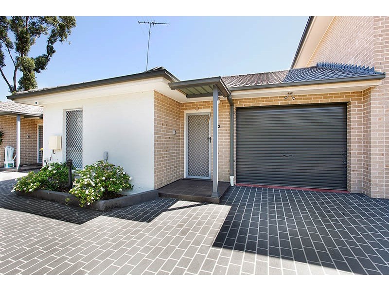 2/151 Toongabbie Road, Toongabbie NSW 2146
