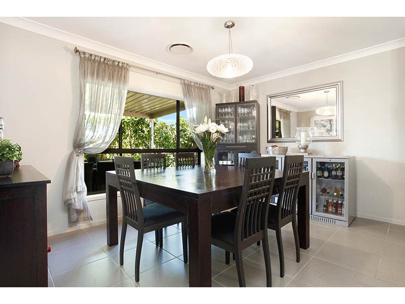25 Paringa Drive, The Ponds NSW 2769