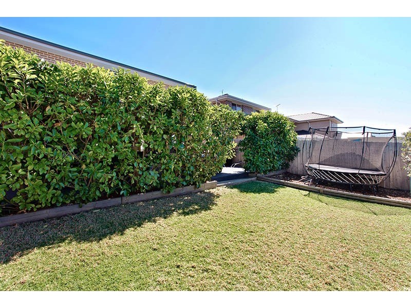 25 Paringa Drive, The Ponds NSW 2769