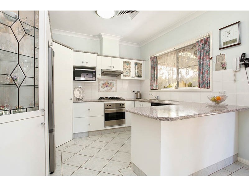 4 View Park Street, Prospect NSW 2148